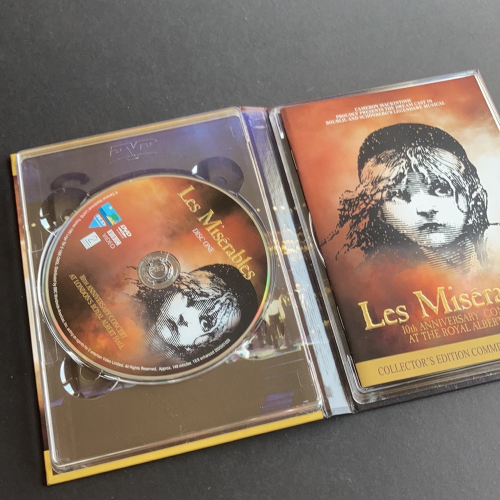 Les Miserable - Picture 2 of 5